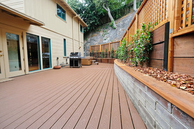 Mall Court, Oakland (Composite Decking Project)