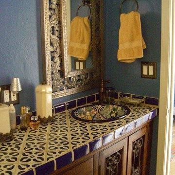 Bathroom Vanity Remodel by Tres Amigos