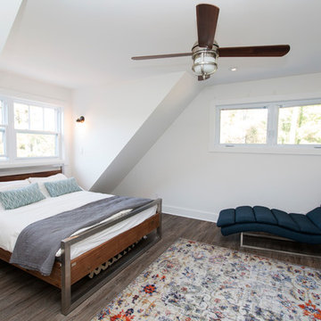 Gorgeous Kahshe Lake Custom Cottage - Enjoyed by Three Generations