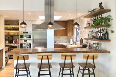 Minimalist kitchen photo in San Francisco
