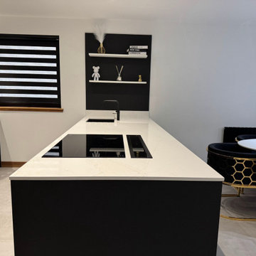 Black and White Handleless Kitchen in Fraserburgh