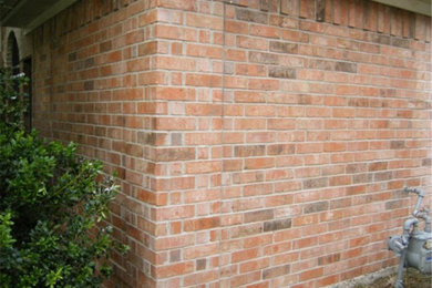 Inspiration for a timeless exterior home remodel in Houston