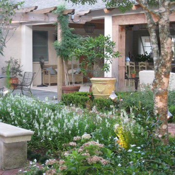 Lafayette Country French Pool and Landscape