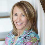 Bev Holliss foto