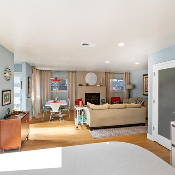 Warm Mid-Century-Modern Kitchen