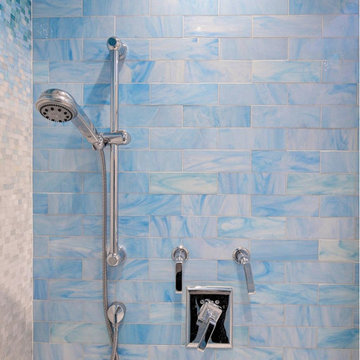 Bathroom Shower Glass Ombre Wall