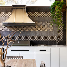 Outdoor Kitchen