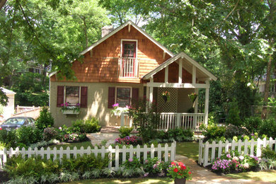 Traditional exterior home idea in Atlanta
