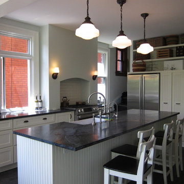Kitchen Remodel: South Pacific Avenue