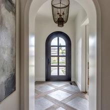 Hallway/ entrance