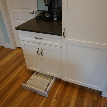 Two-Tone Transitional Kitchen