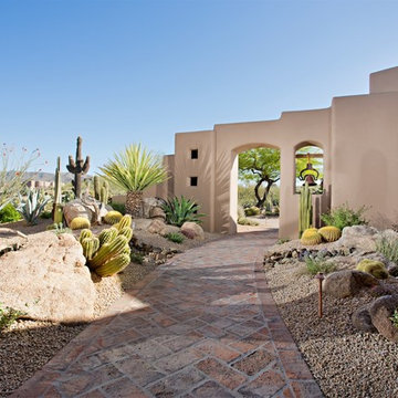 Phoenix Home & Garden - NATURALISTIC DESERT GARDEN