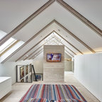 Pamela Anderson's Magincal Modern Malibu Home - Shabby-chic Style