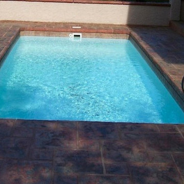 Gulfstream by Alaglas - Medium Fiberglass Pool