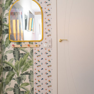 Dormitorio luminoso con aire natural