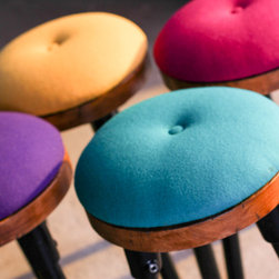 Button Powder Coated Steel Pedestal Table with 4 stools upholstered in Wool - Bar Stools and Kitchen Stools