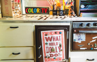 My Houzz: Inside the Austin Home of a Vintage-Style Neon Artist
