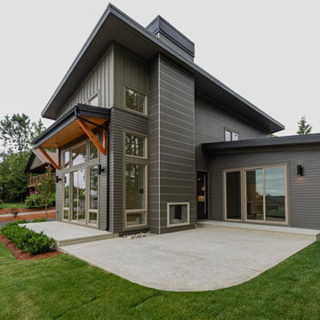 Siding Installation - James Hardie Lap Siding in Timber Bark