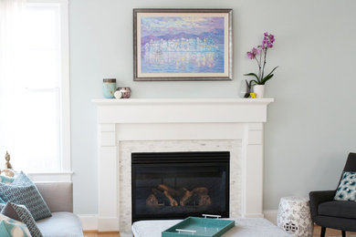 Example of an eclectic living room design in New York