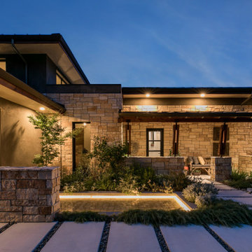 Las Ventanas Hillside Residence