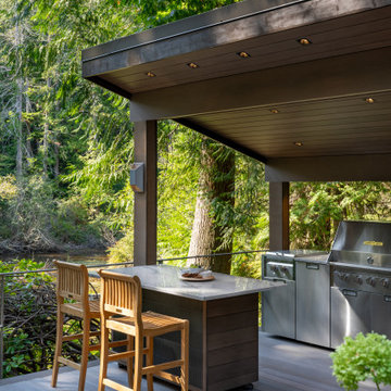 Outdoor Kitchen Designed for Cooking and Entertaining.