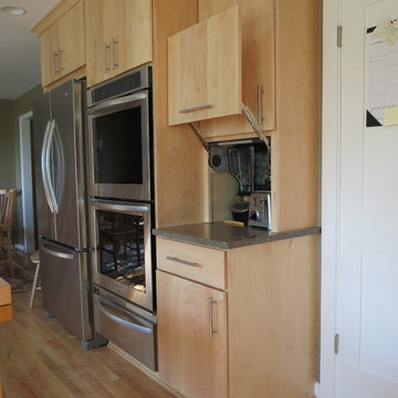 Bloomfield Hills Modern Kitchen