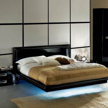 La Star Italian Platform Bed in Black - $1499.25