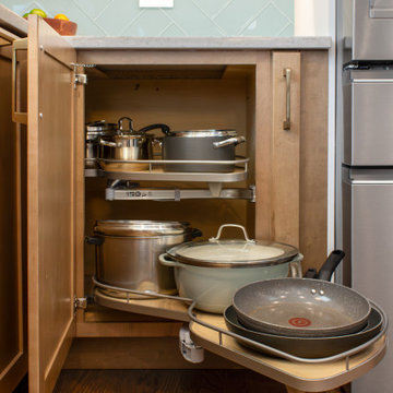 Inviting & Airy Algonquin Kitchen