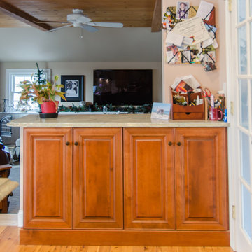 Two toned Kitchen in Hudson NH