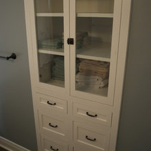 Linens / Built in Dressers