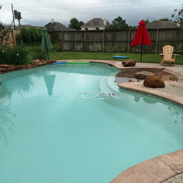 Pool Cleaning Service Montgomery County TX