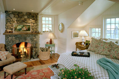 Bedroom - traditional bedroom idea in Boston