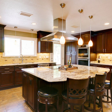 Traditional Kitchen in Pensacola, Florida