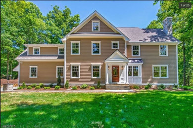 Example of a classic home design design in New York