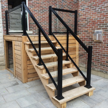 Aluminum and Glass Deck Railings - 112
