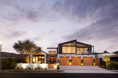 Minimalist exterior home photo in Orange County