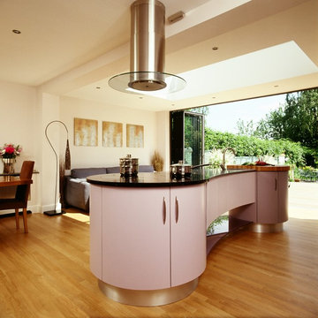 Contemporary Curved Art Deco Kitchen