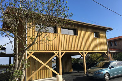 Réalisation d'une petite façade de maison marine.