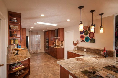 Kitchen - kitchen idea in Albuquerque