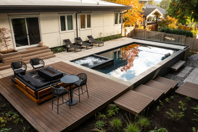 Pool - mid-century modern pool idea in Vancouver