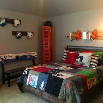Teen boy's bedroom