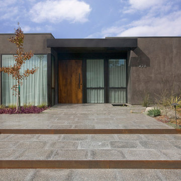 Tenth Street Residence