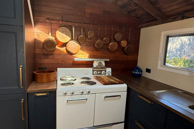 Home design - eclectic home design idea in Toronto