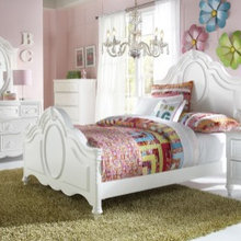 1424 Coco bedroom