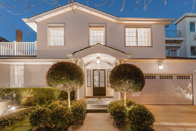 This is an example of a transitional exterior in Melbourne.