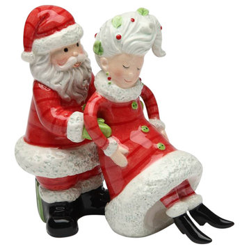 I've Got Your Back Mr and Mrs. Claus Salt and Pepper Shaker