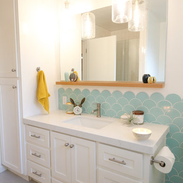 Aqua Scalloped Tile Bathroom