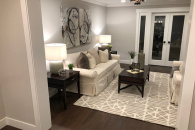 Inspiration for a living room remodel in St Louis