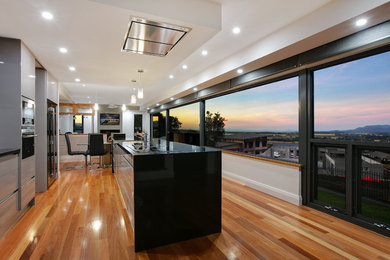 Photo of a contemporary kitchen in Cairns.