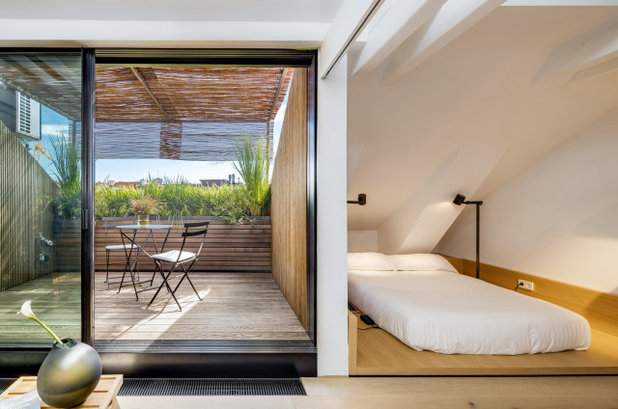 Bedroom by Eber Designtüren Manufaktur e.K.